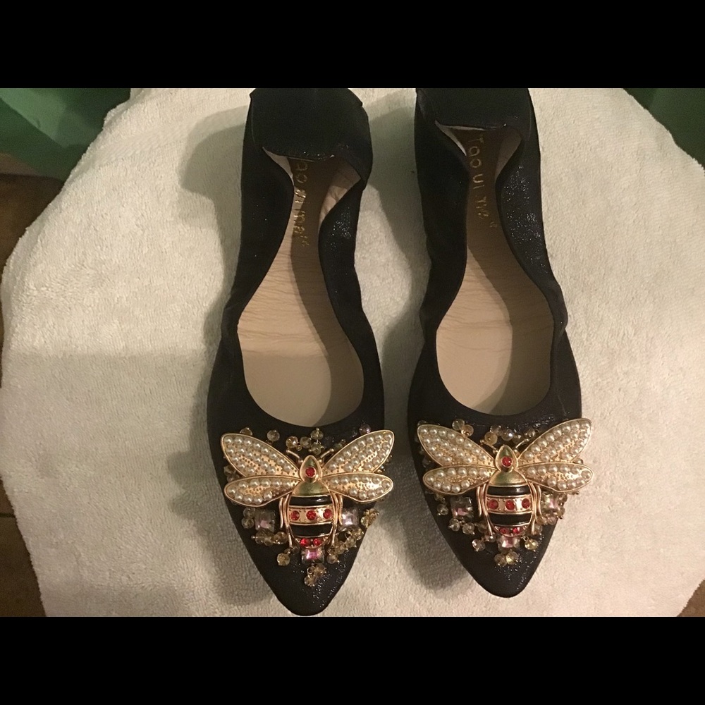 Bubble Bee N Me Flats shoes women ❣️